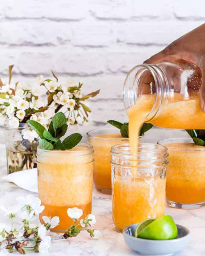 Coconut and passion fruit daiquiri preparation and Recipes